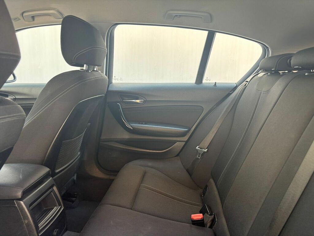 BMW 1 Series 118D Se Black #35