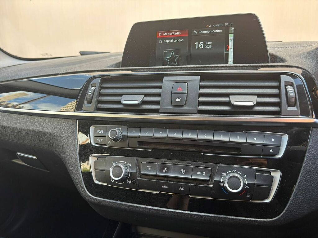 BMW 1 Series 118D Se Black #22