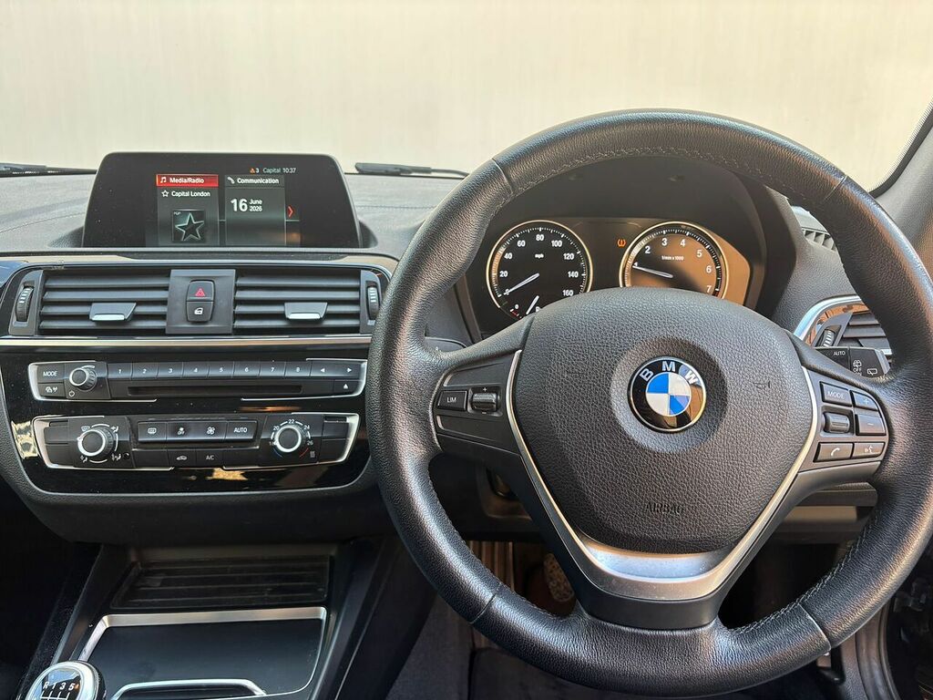 BMW 1 Series 118D Se Black #26