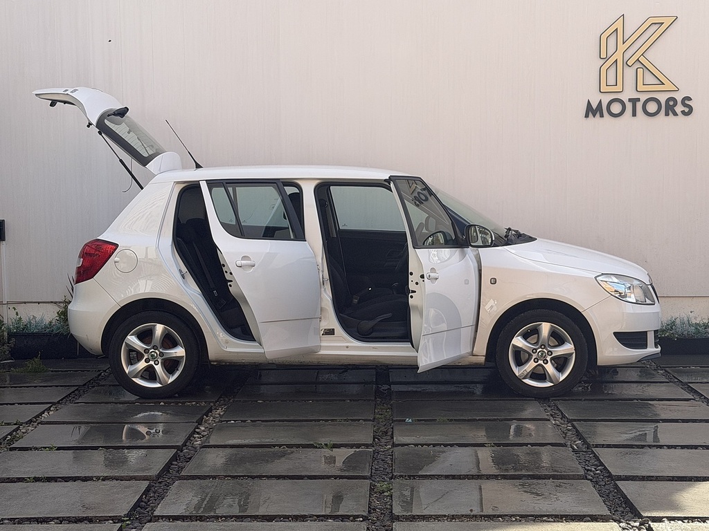 Skoda Fabia Mpi Se White #4