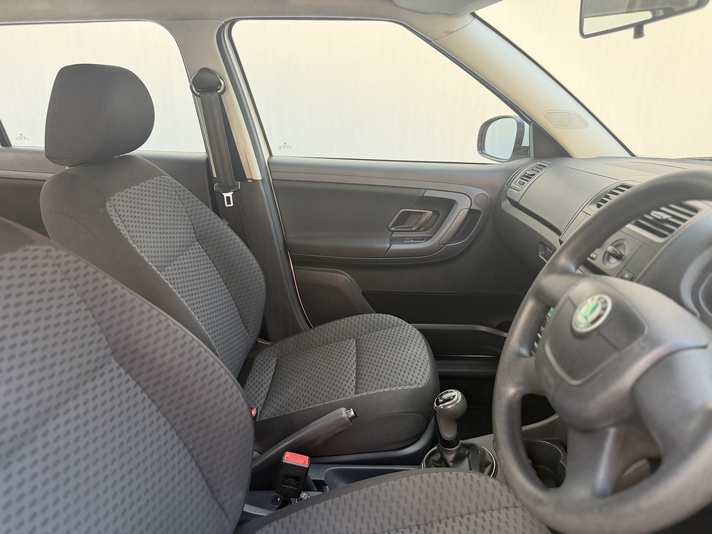 Skoda Fabia Mpi Se White #6