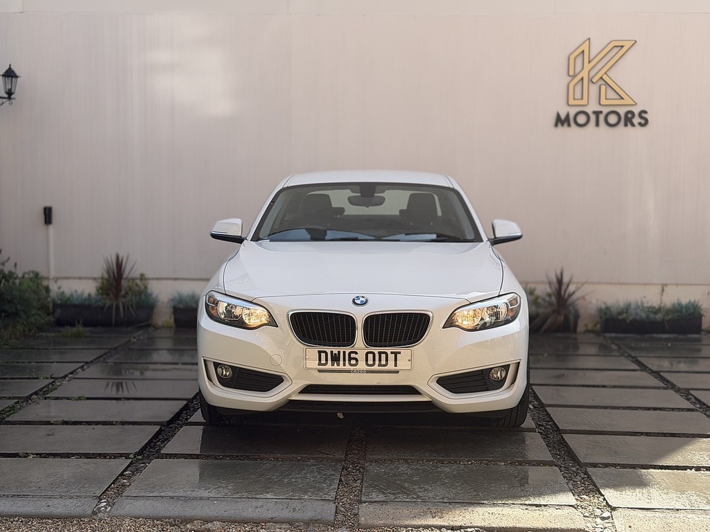 BMW 2 Series 218I Se White #2