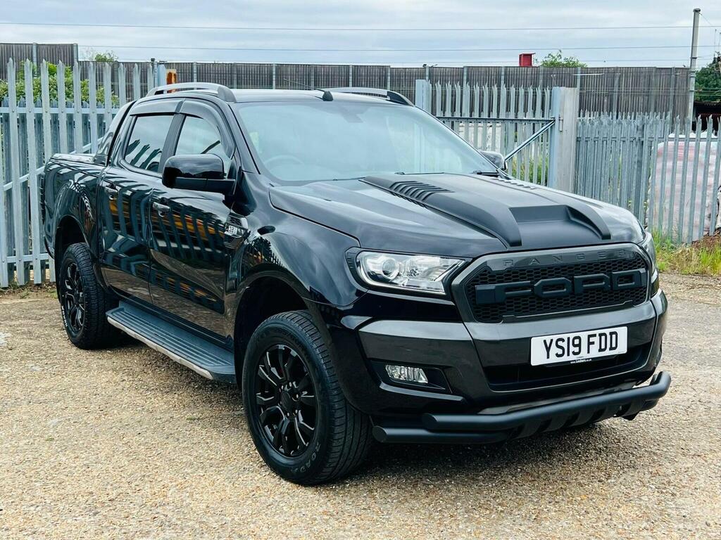 Ford Ranger Pickup 3.2 Tdci Wildtrak 4Wd Euro 5 2019 YS19FDD Black #4