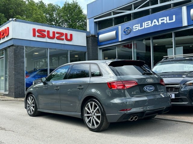Audi A3 1.5 Tfsi Cod 35 Black Edition Sportback FG69YXW Black #3