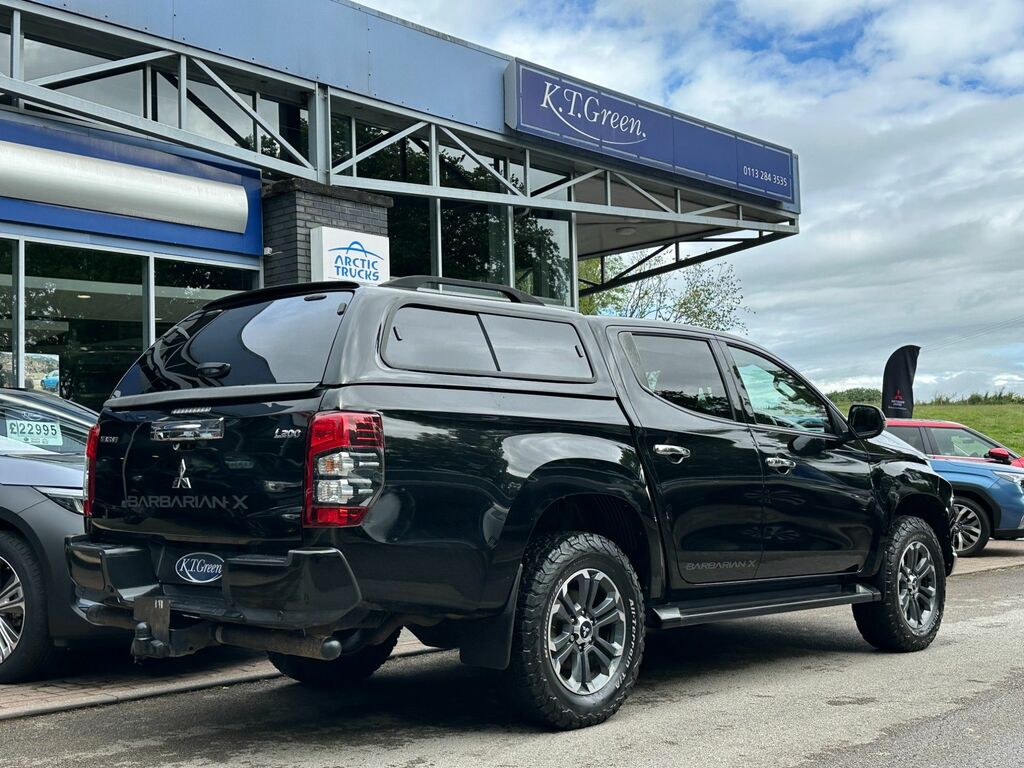 Mitsubishi L200 2.2 Di-d Dc Barbarian X Pickup Double Cab Dies Black #4