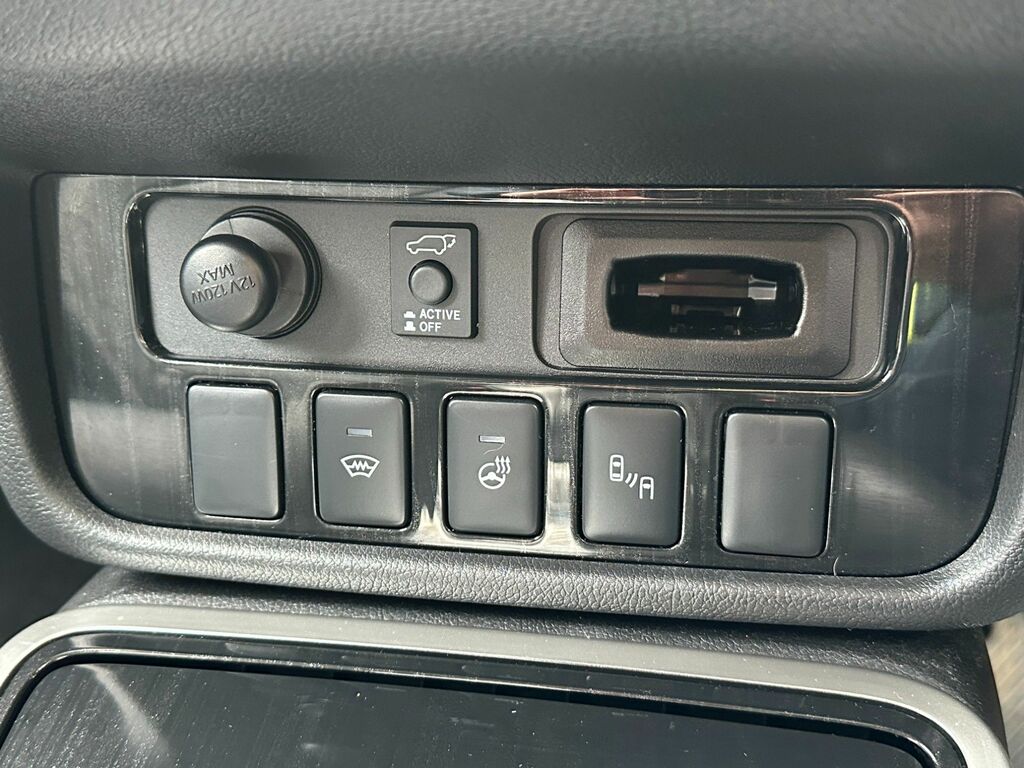 Mitsubishi Outlander 2018 68 Juro Blue #18