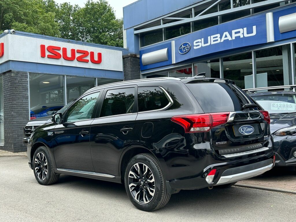 Mitsubishi Outlander 2.0H 12Kwh 4H Suv Plug-in Hybrid Cvt 4W Black #3