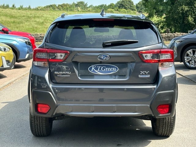 Subaru XV XV I Se Premium E-boxer Awd Cvt White #31