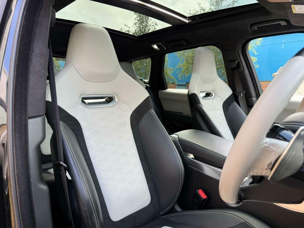 Land Rover Range Rover Sport Svr Black #3