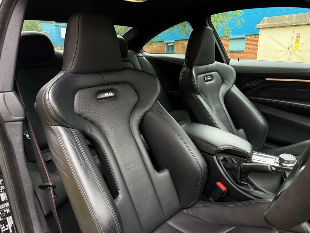 BMW M4 Competition Black #3