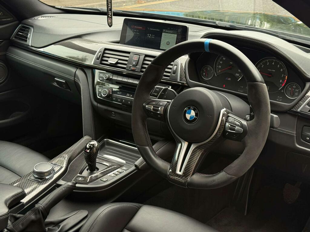 BMW M4 Competition Black #2
