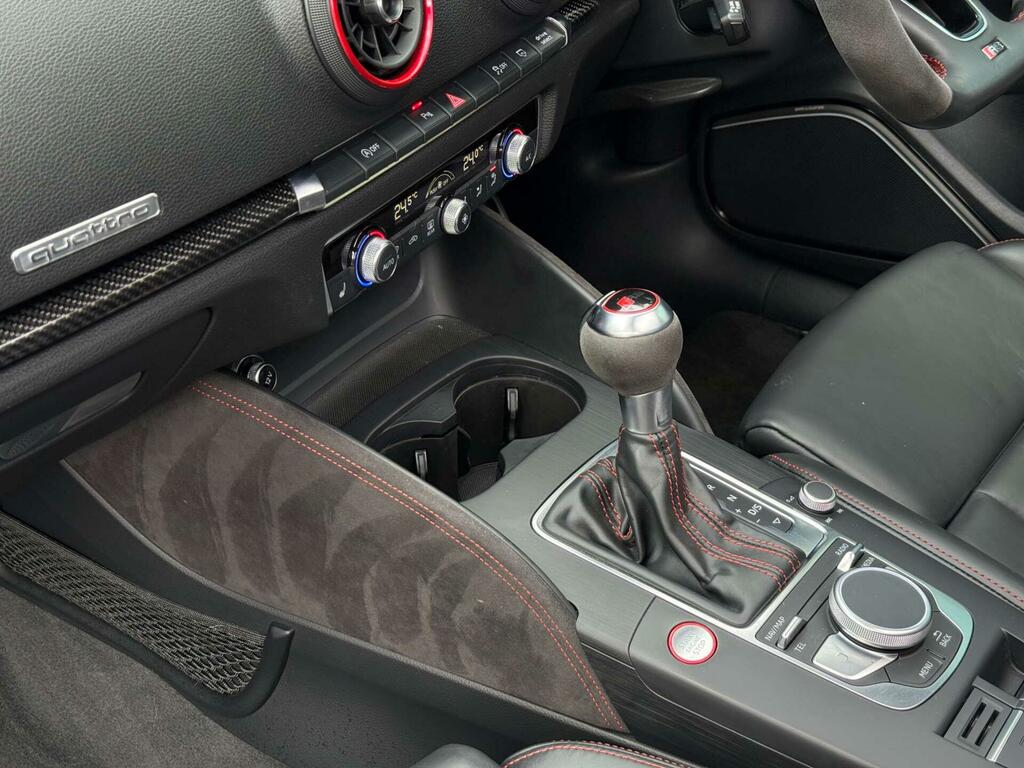 Audi RS3 2.5 Tfsi Rs 3 Quattro S Tronic Black #21
