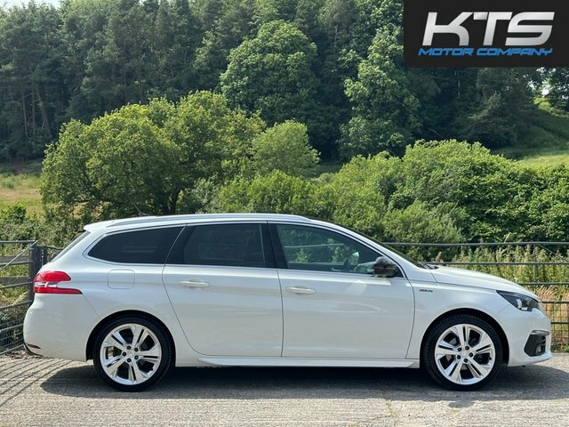 Peugeot 308 SW Puretech Gt Line Estate White #5