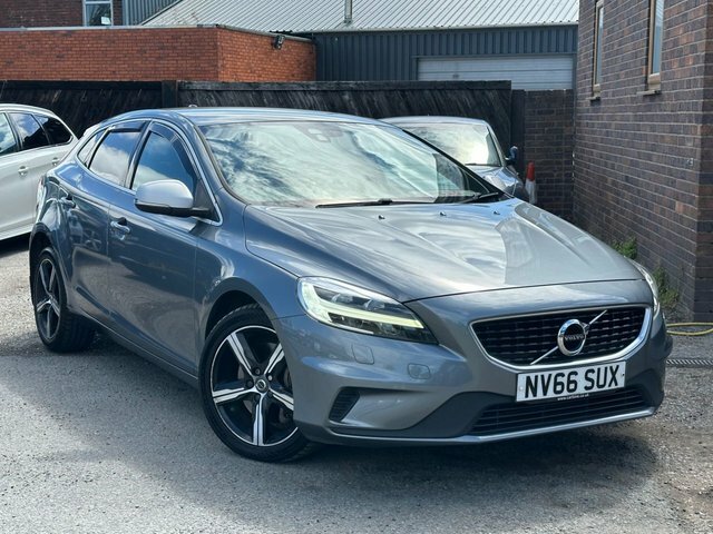 Volvo V40 D2 R-design Hatchback Grey