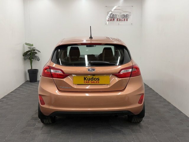Ford Fiesta 1.1 Ti-vct Zetec Bo Play Series Hatchback Pet BK18MYT Brown #5
