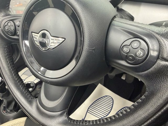 Mini Convertible 1.6 Cooper 122 Bhp Red #10