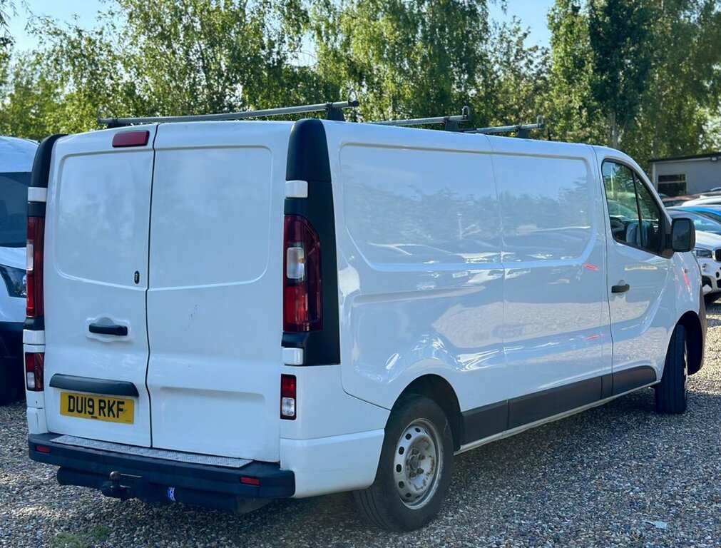 Vauxhall Vivaro 1.6L L2h1 2900 Cdti DU19RKF White #6