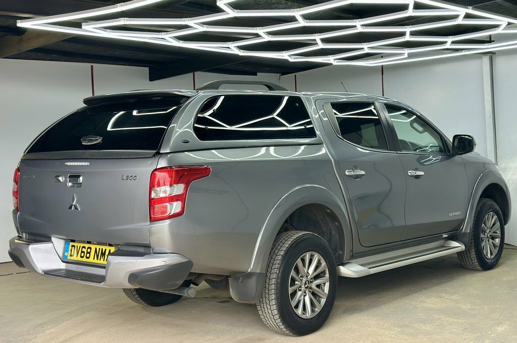 Mitsubishi L200 Double Cab Di-d 178 Barbarian 4Wd - 2018 68 Green #12