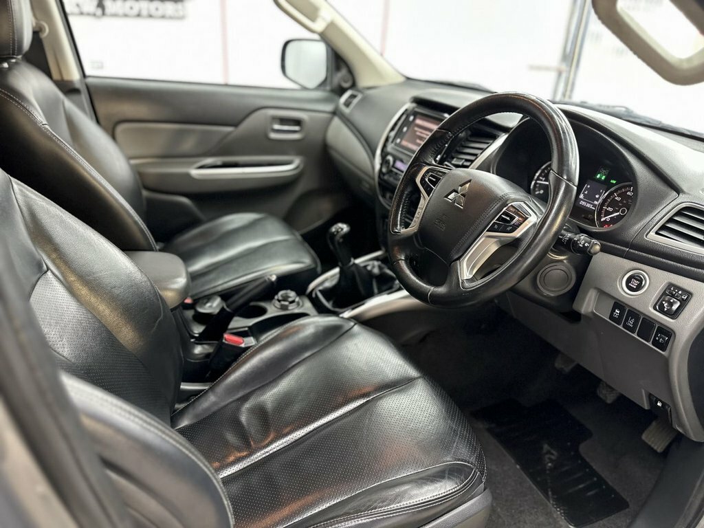Mitsubishi L200 Double Cab Di-d 178 Barbarian 4Wd - 2018 68 Green #23