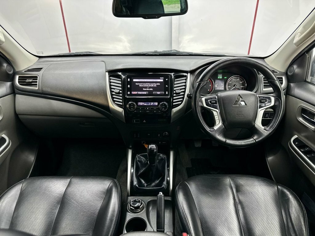 Mitsubishi L200 Double Cab Di-d 178 Barbarian 4Wd - 2018 68 Green #22