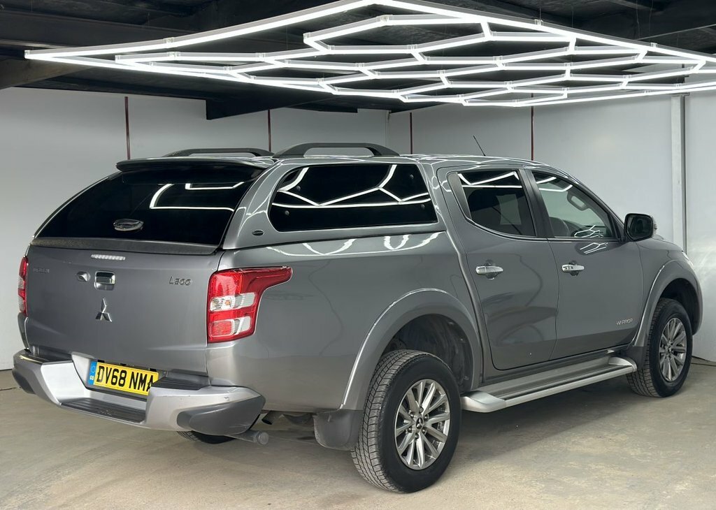 Mitsubishi L200 Double Cab Di-d 178 Barbarian 4Wd - 2018 68 Green #11