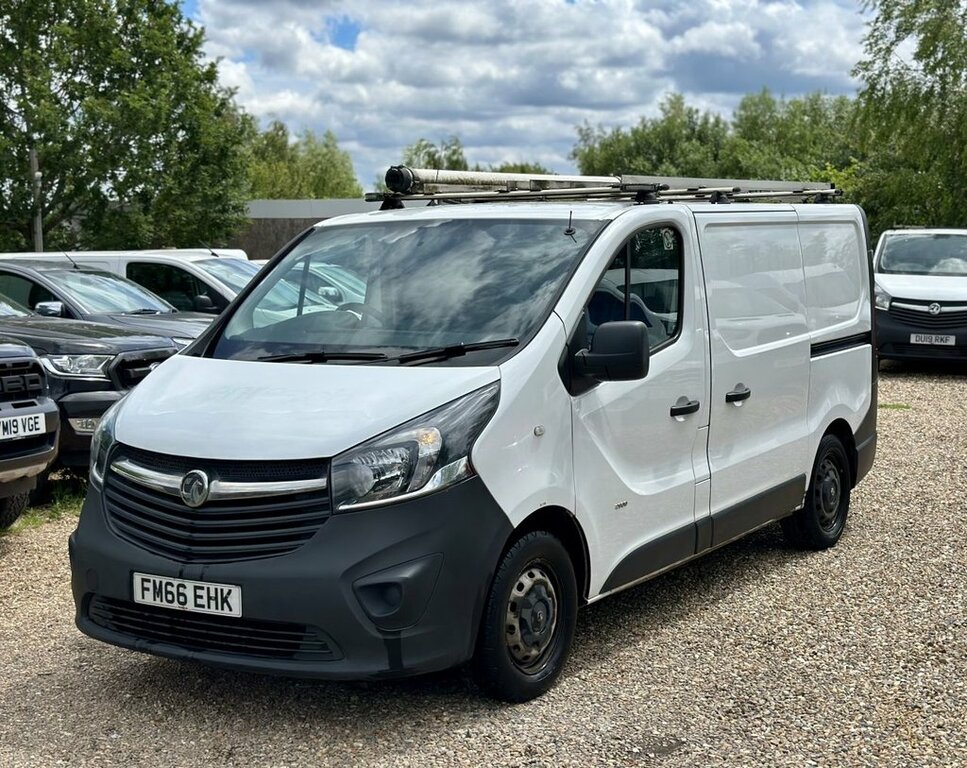 Vauxhall Vivaro Cdti 2700 White #7