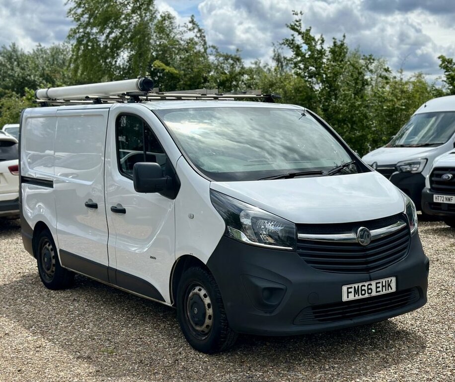 Vauxhall Vivaro 1.6L Null White #2