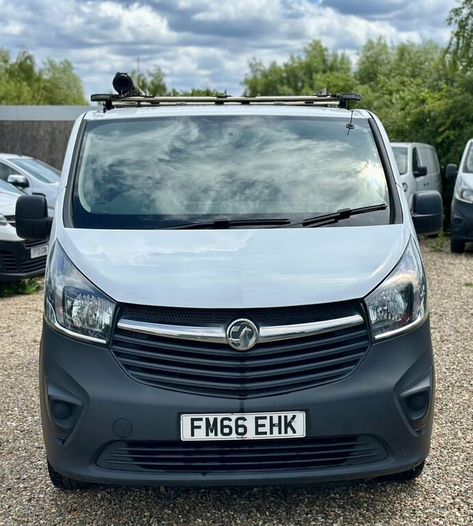 Vauxhall Vivaro 1.6L Null White #4