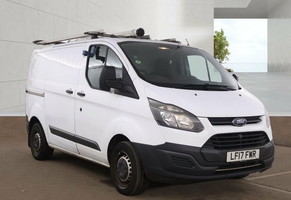 Ford Transit Custom Mpv White