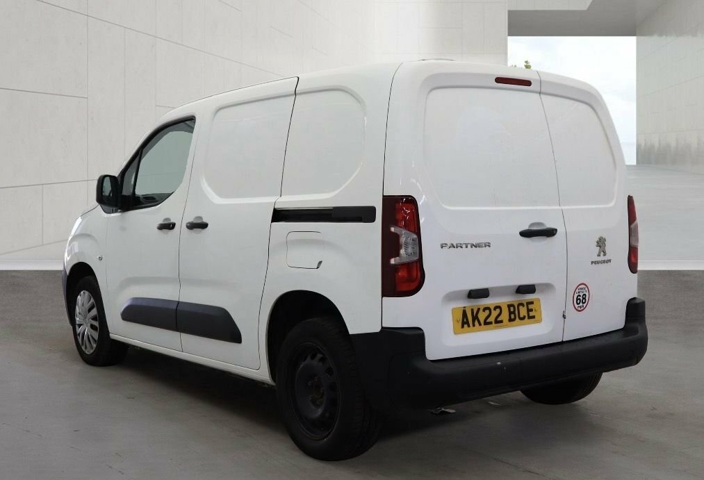 Peugeot Partner 1.5L Professional Premium White #3