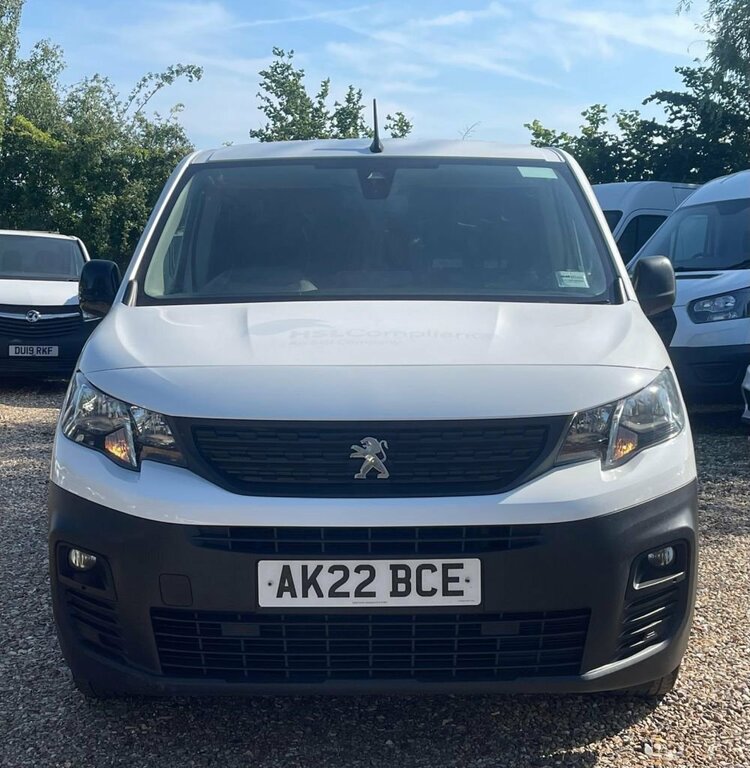 Peugeot Partner 1.5L Professional Premium AK22BCE White #4