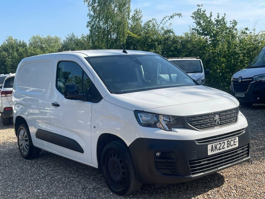 Peugeot Partner 1.5L Professional Premium AK22BCE White #2
