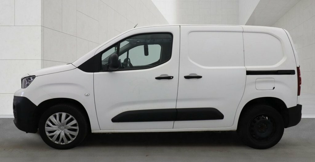 Peugeot Partner 1.5L Professional Premium White #4