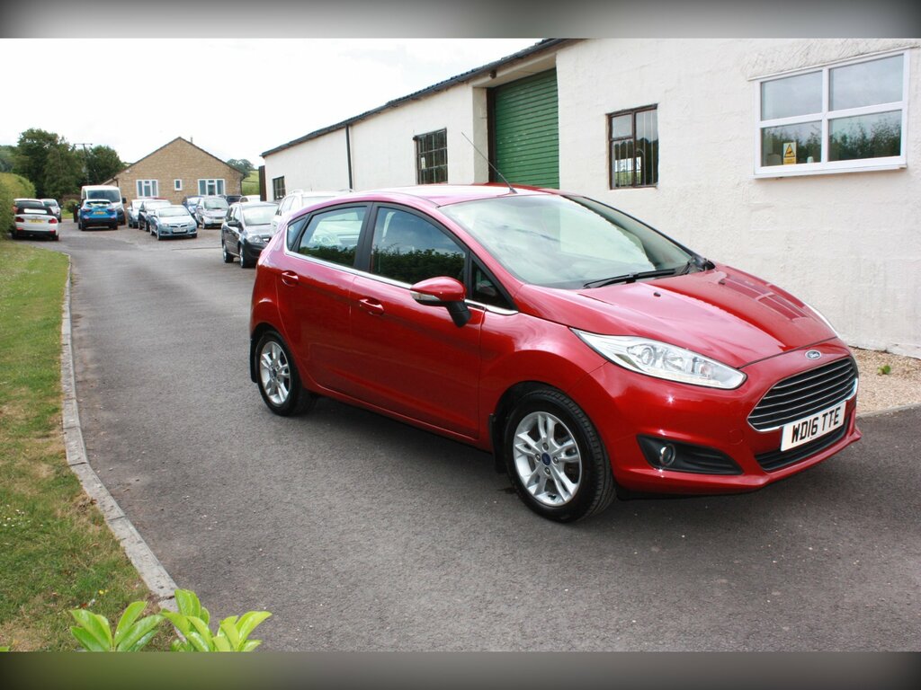 Ford Fiesta 1.25 Zetec Hatchback Euro 6 82 WD16TTE Red #3