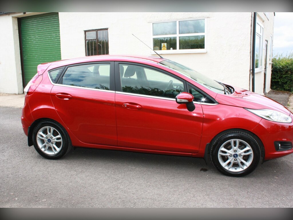 Ford Fiesta 1.25 Zetec Hatchback Euro 6 82 WD16TTE Red #4