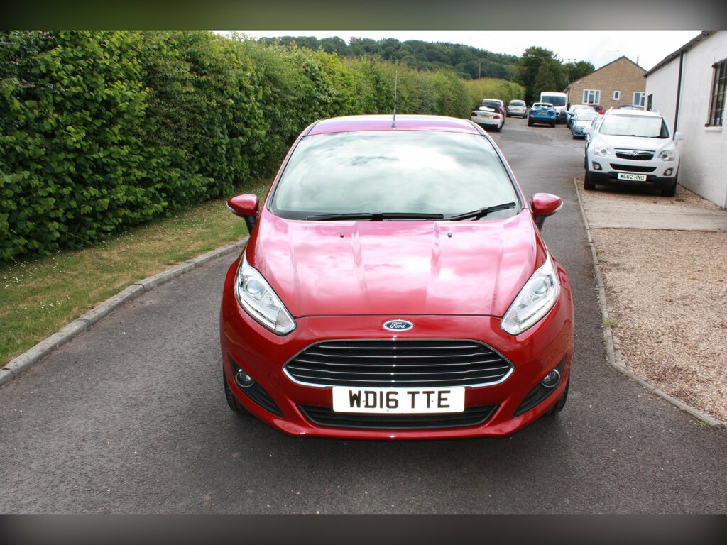 Ford Fiesta 1.25 Zetec Hatchback Euro 6 82 WD16TTE Red #2