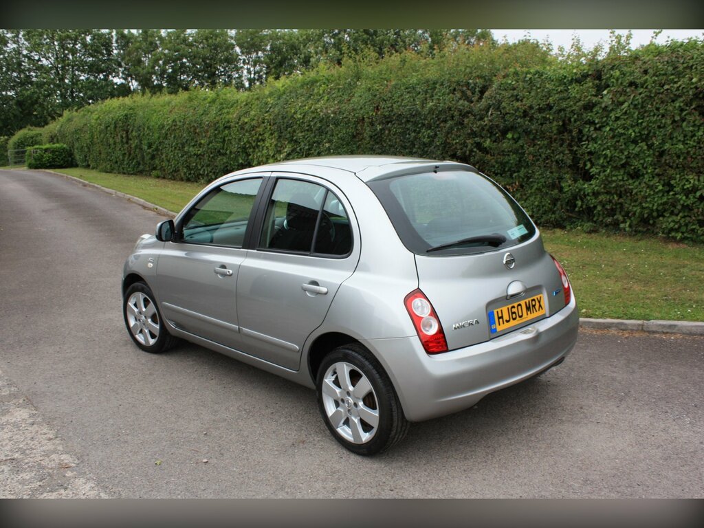 Nissan Micra Micra N-tec Red #7