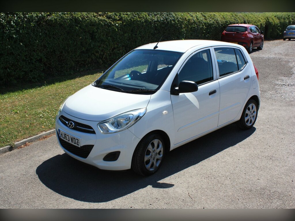 Hyundai I10 1.2 Classic Hatchback Euro 5 85 White