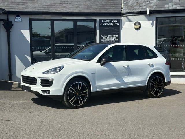 Porsche Cayenne 3.0 Td V6 Platinum Edition Suv Tiptroni RGZ2992 White #2