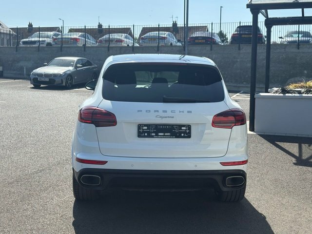Porsche Cayenne 3.0 Td V6 Platinum Edition Suv Tiptroni RGZ2992 White #5