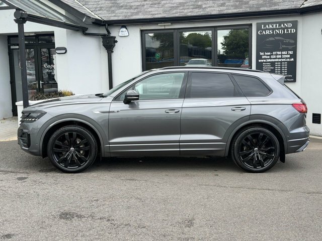 Volkswagen Touareg 3.0 Tdi V6 Black Edition Suv Tiptronic YJZ11 Black #2
