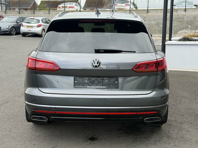 Volkswagen Touareg 3.0 Tdi V6 Black Edition Suv Tiptronic YJZ11 Black #4