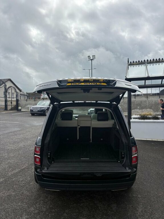 Land Rover Range Rover 3.0 D300 Westminster Black Grey #7
