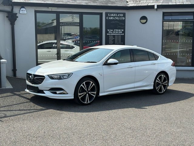 Vauxhall Insignia 2.0 Turbo D Blueinjection Sri VX Line Nav Grand Sp YA18LKO White #2