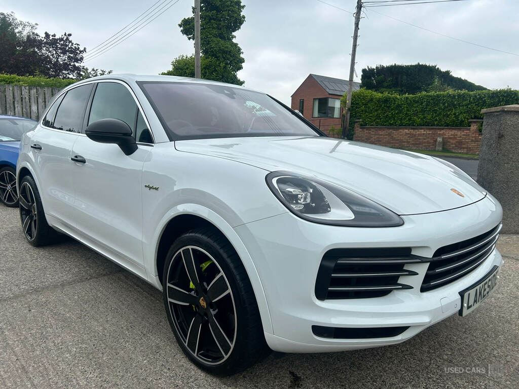 Porsche Cayenne E-hybrid Tiptronic S AJ72WTU White #6