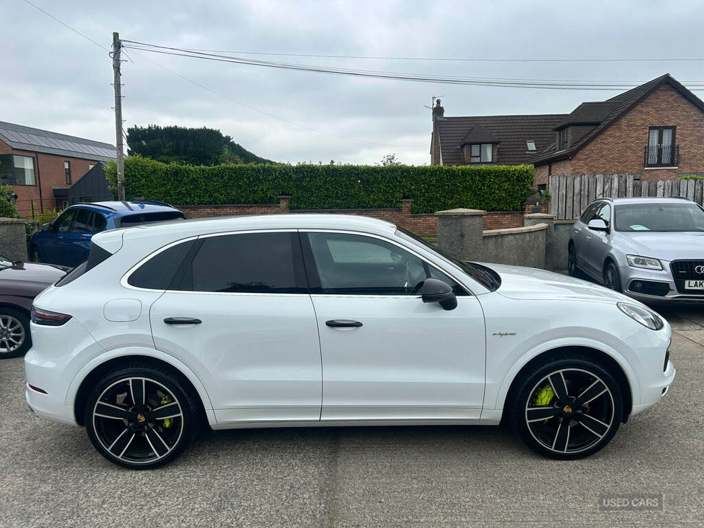 Porsche Cayenne E-hybrid Tiptronic S AJ72WTU White #5