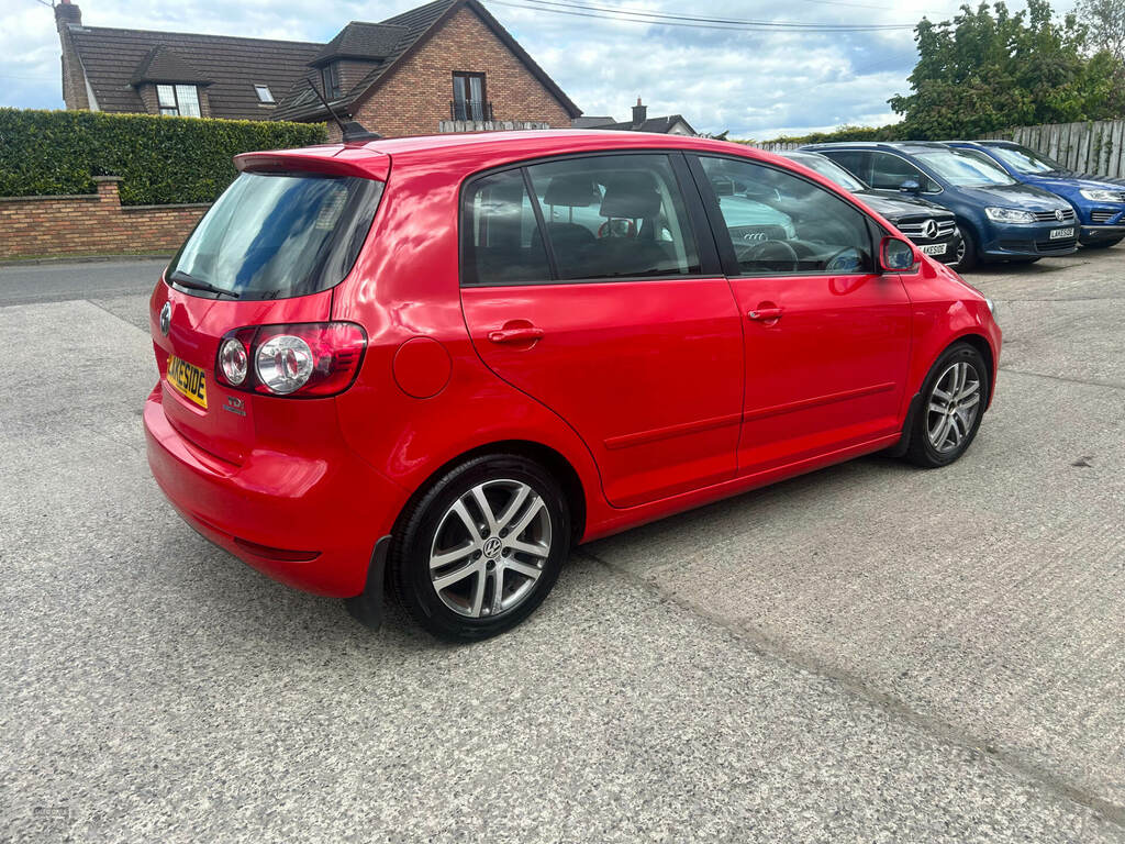 Volkswagen Golf Plus 1.6 Tdi 105 Bluemotion Tech Se Red #4
