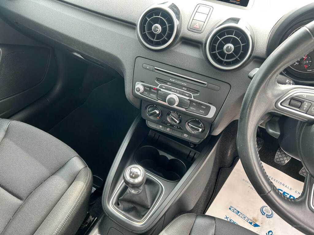 Audi A1 1.6 Tdi Sport Black #6