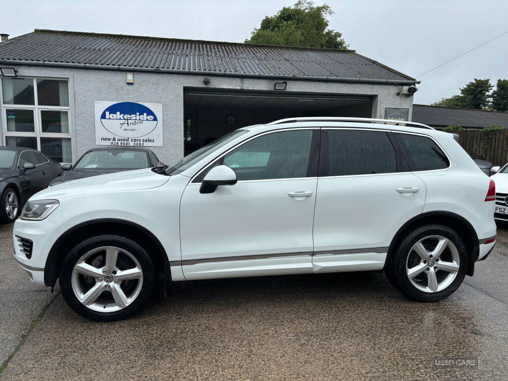 Volkswagen Touareg 3.0 V6 Tdi Bluemotion Tech 262 R-line Tip White #3