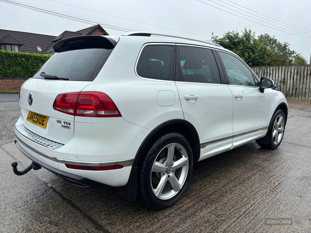 Volkswagen Touareg 3.0 V6 Tdi Bluemotion Tech 262 R-line Tip White #6